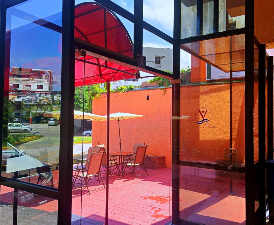 Hotel Versalles Suites Cancún Kültér fotó