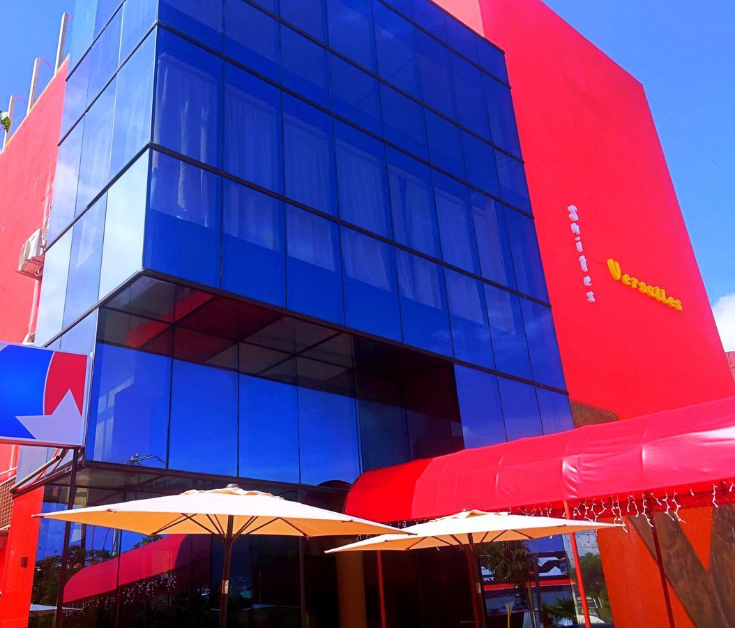 Hotel Versalles Suites Cancún Kültér fotó