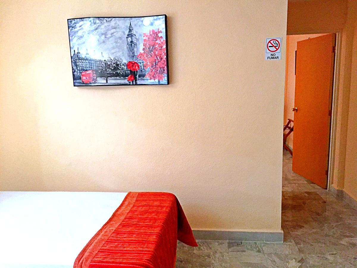Hotel Versalles Suites Cancún Kültér fotó