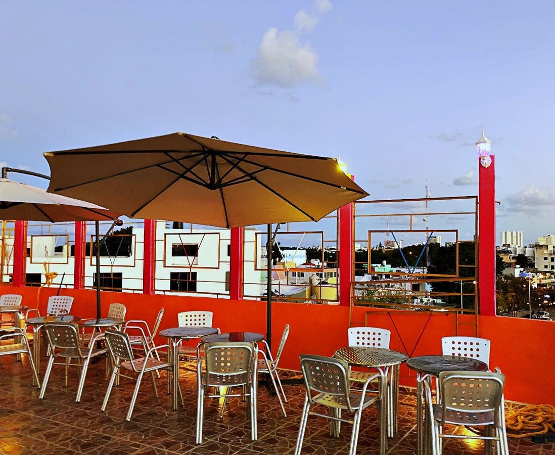 Hotel Versalles Suites Cancún Kültér fotó
