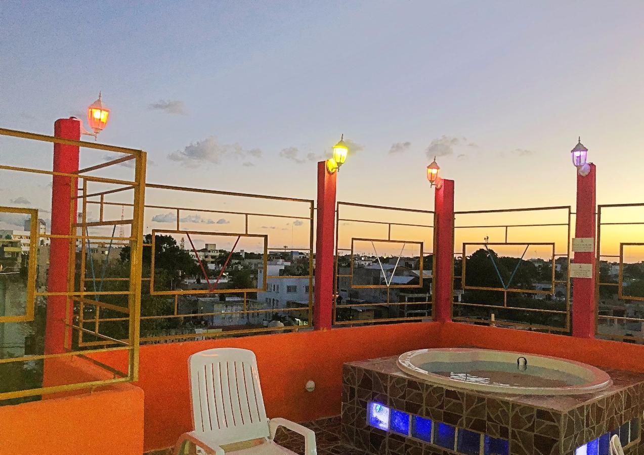 Hotel Versalles Suites Cancún Kültér fotó